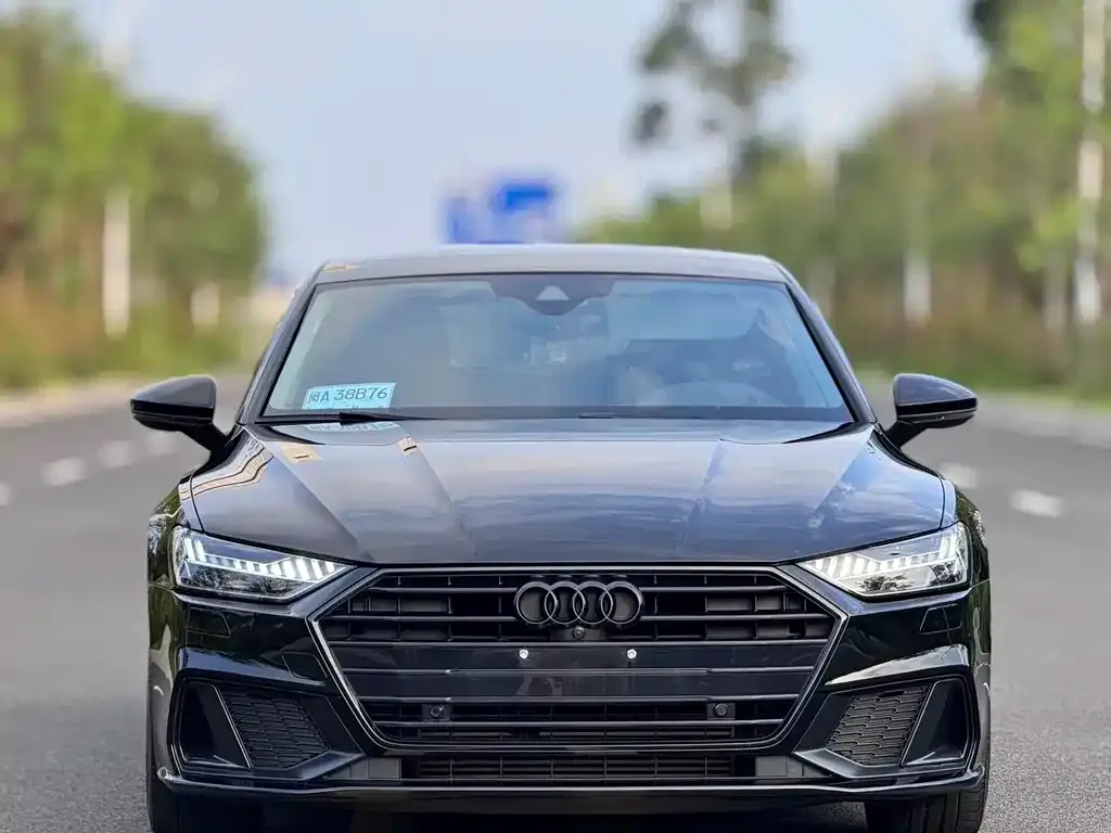 Audi A7 2021 из CN, фото 3
