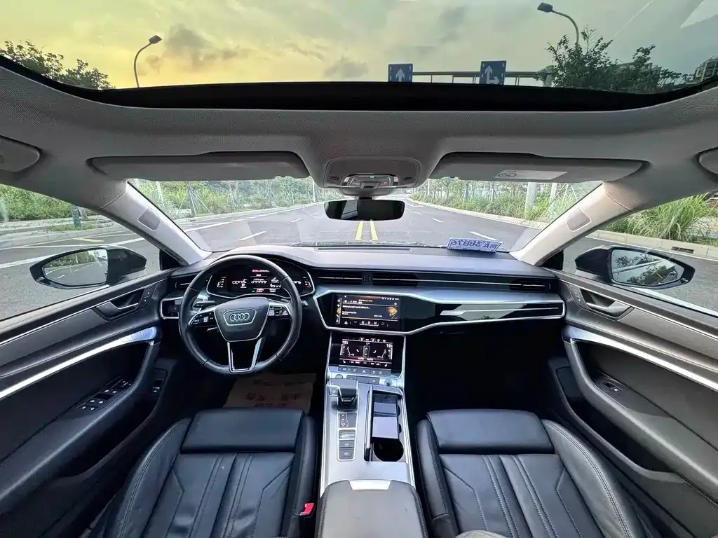 Audi A7 2021 из CN, фото 8