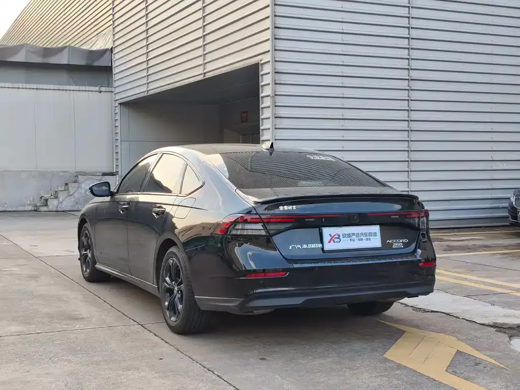 Honda Accord — фото 5