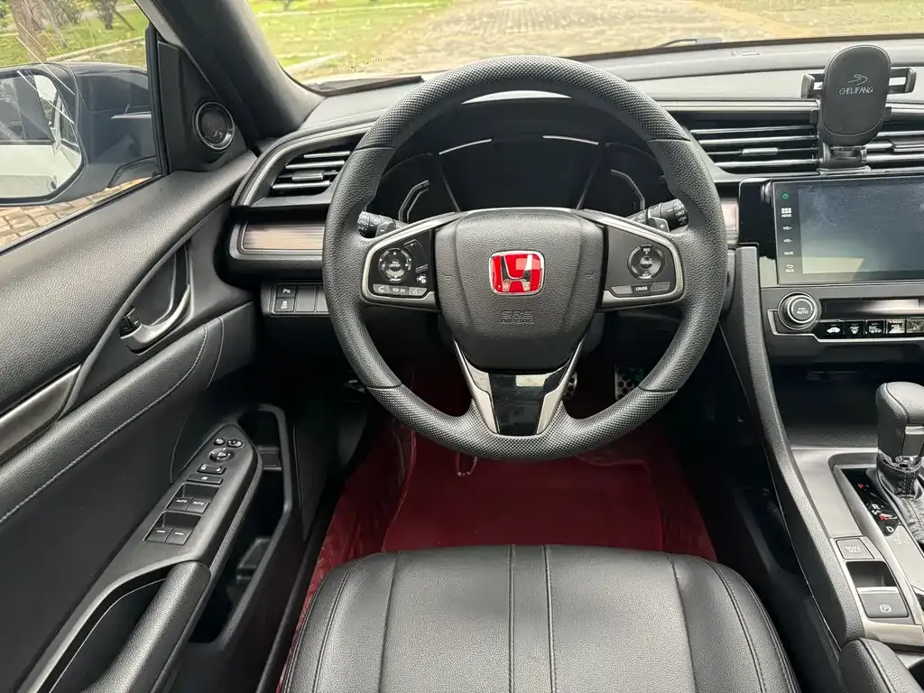 Honda Civic — фото 7