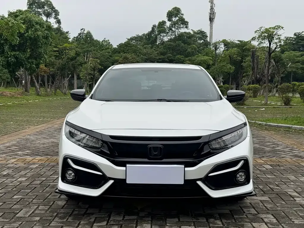 Honda Civic — фото 10