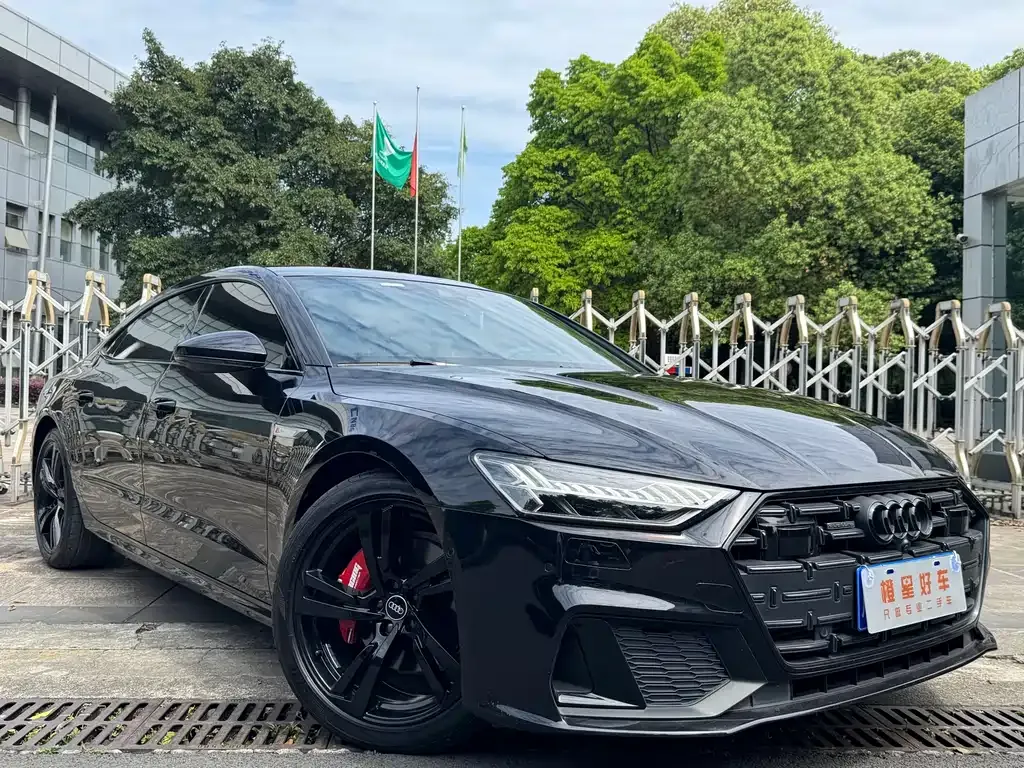 Audi A7L — фото 9