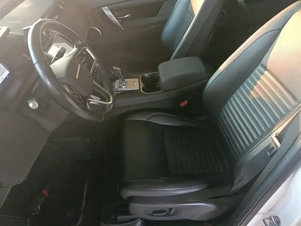 Land Rover Discovery Sport — фото 10