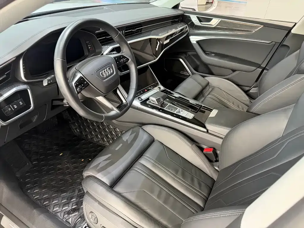 Audi A7 2022 из CN, фото 9