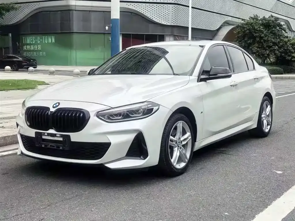 BMW 1 Series — фото 1