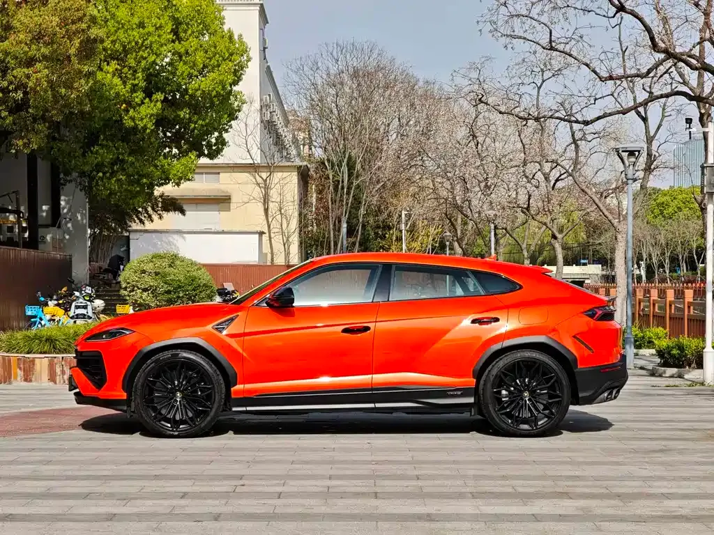 Lamborghini Urus SE 2026 из CN, фото 9