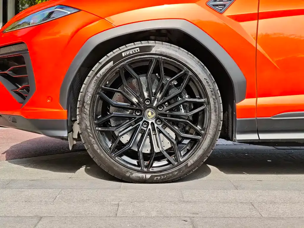 Lamborghini Urus SE 2026 из CN, фото 3