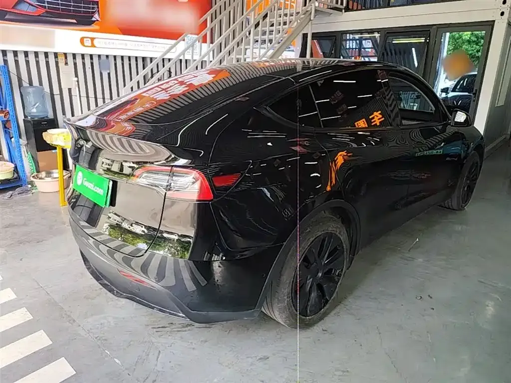 Tesla Model Y 2024 из CN, фото 5