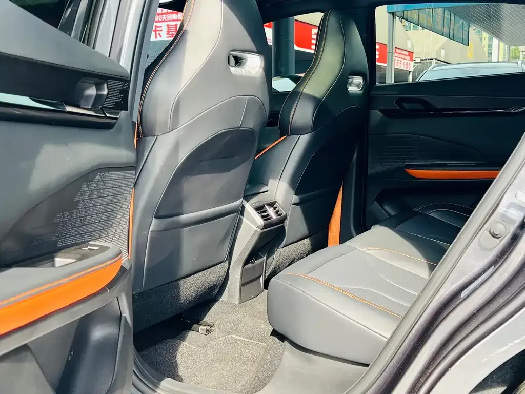 Changan UNI-V — фото 6