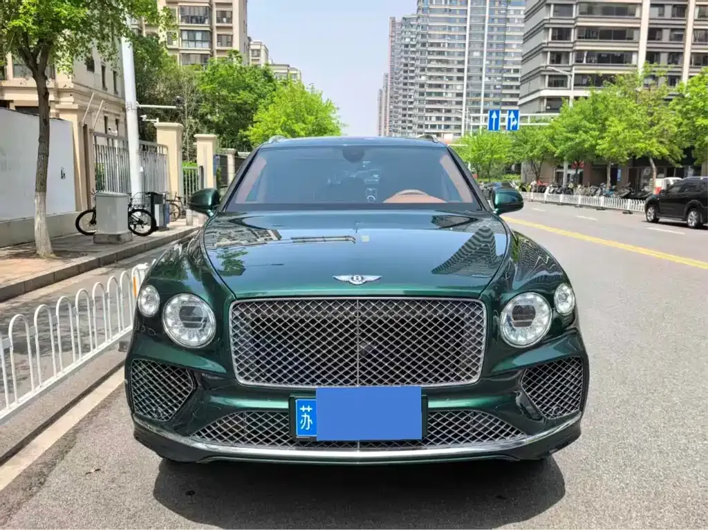 Bentley Bentayga 2021 из CN, фото 6