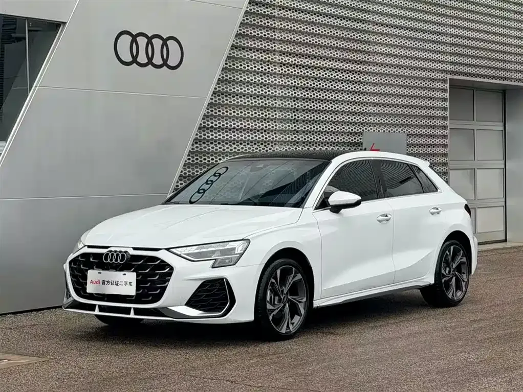 Audi A3 — фото 1