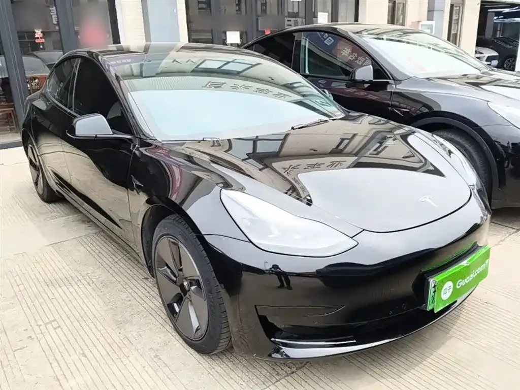 Tesla Model 3 — фото 2