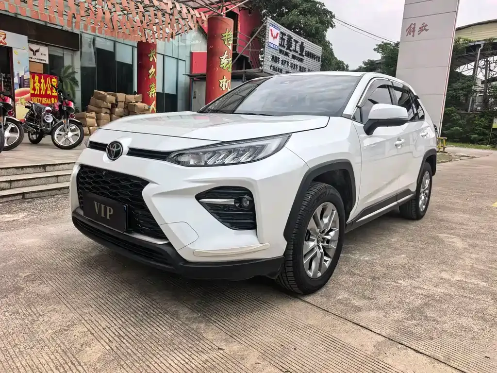 Toyota Wildlander — фото 1