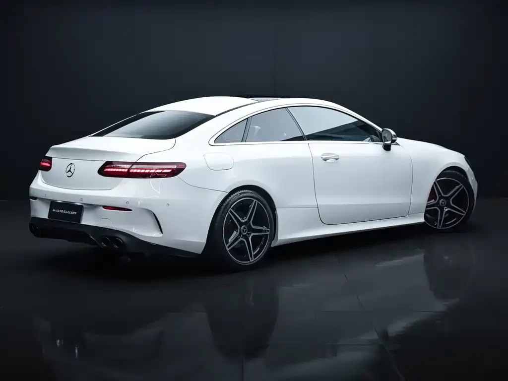 Mercedes-Benz E-Class (Import) — фото 7