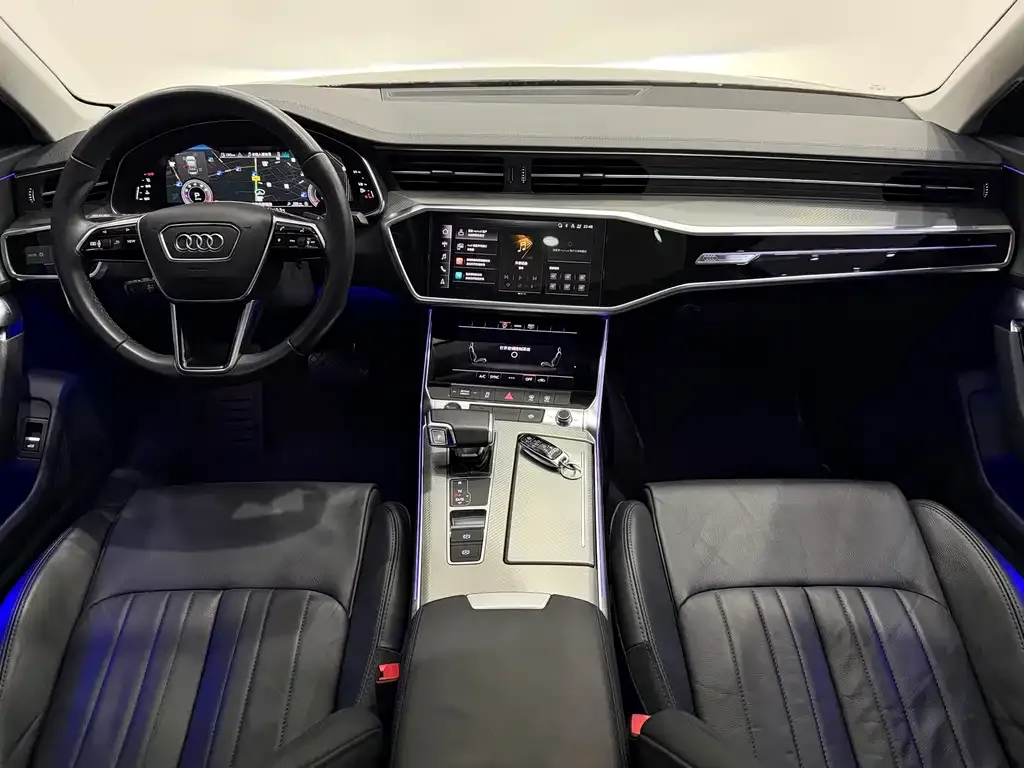 Audi A6L — фото 9