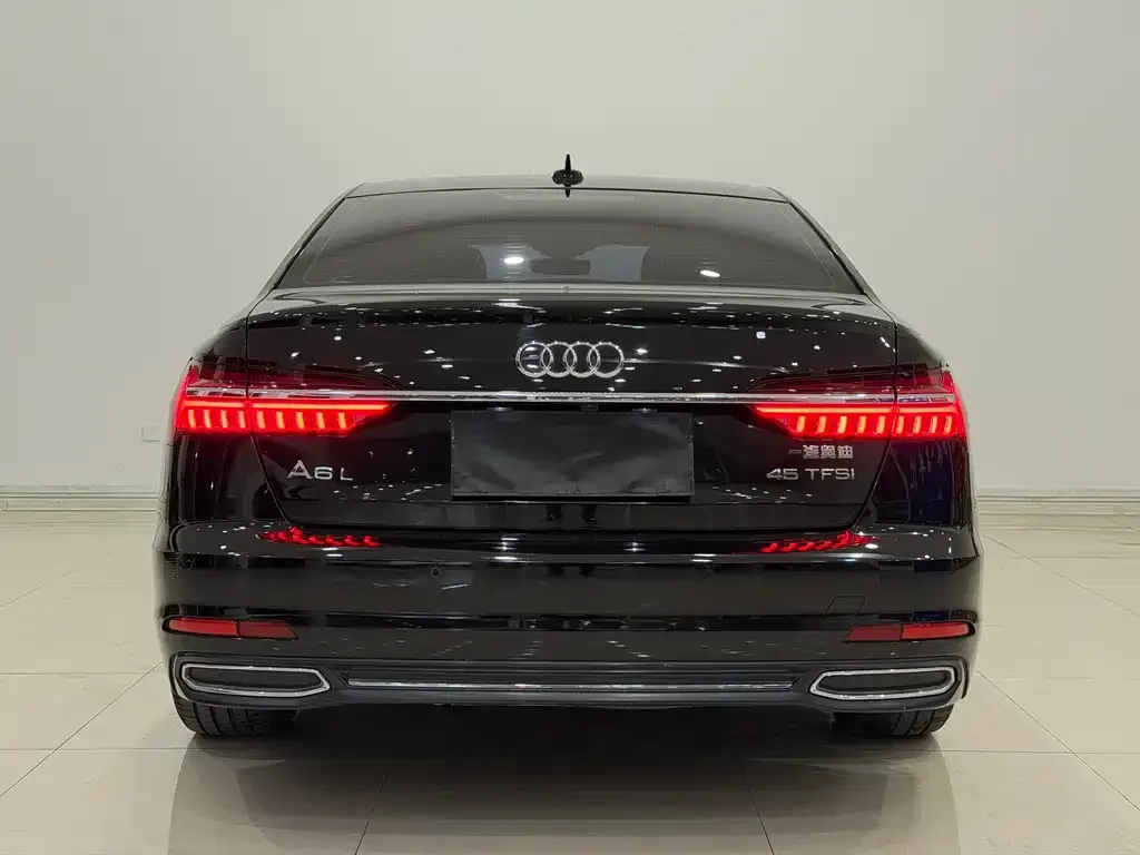 Audi A6L — фото 5