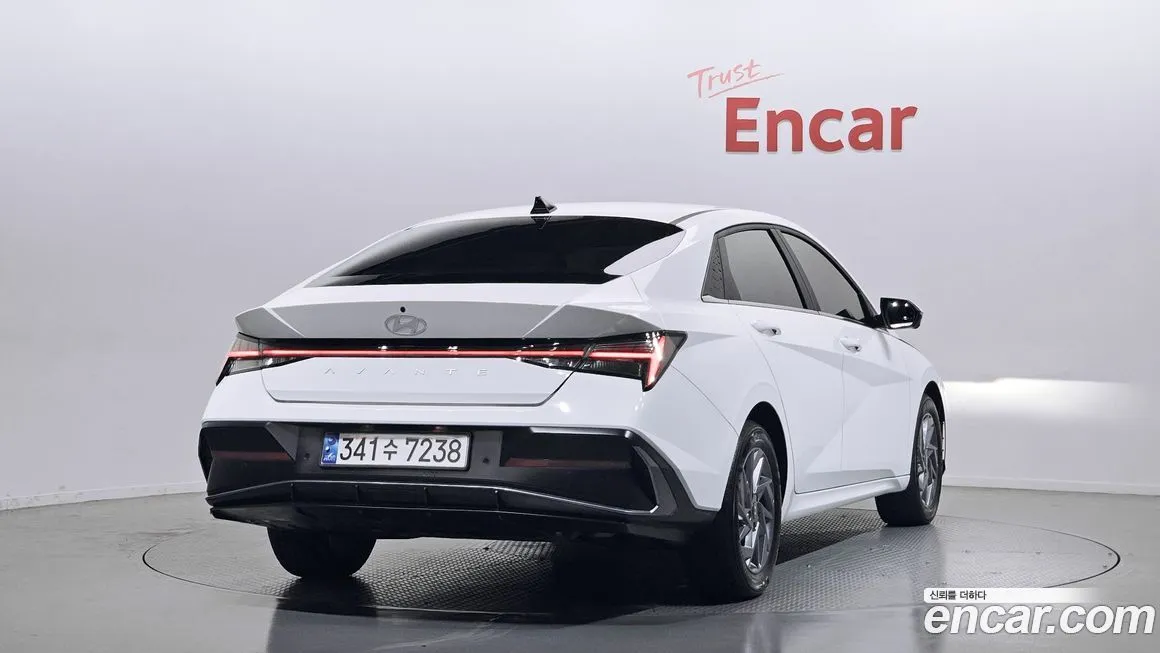 Hyundai AVANTE — фото 4