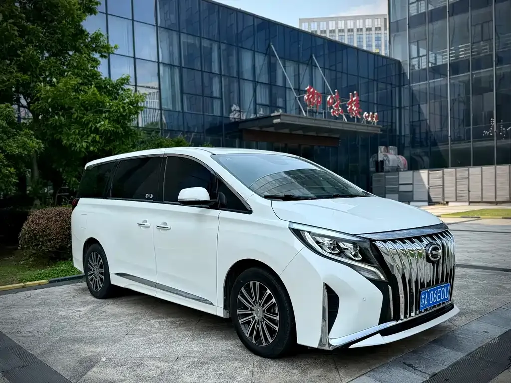 GAC Motor Trumpchi M8 — фото 3