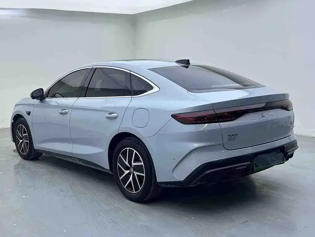 BYD Qin L — фото 7