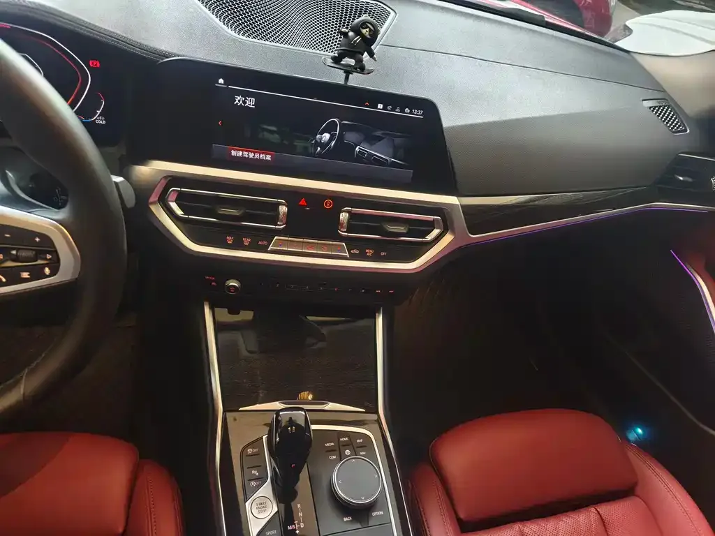 BMW 3 Series 2022 из CN, фото 6