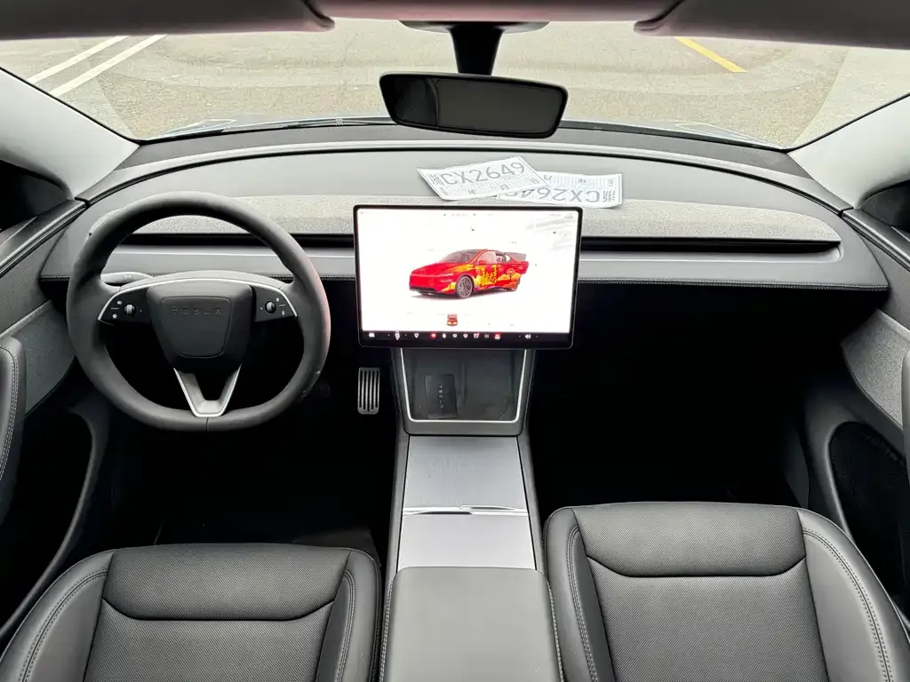 Tesla Model Y — фото 5