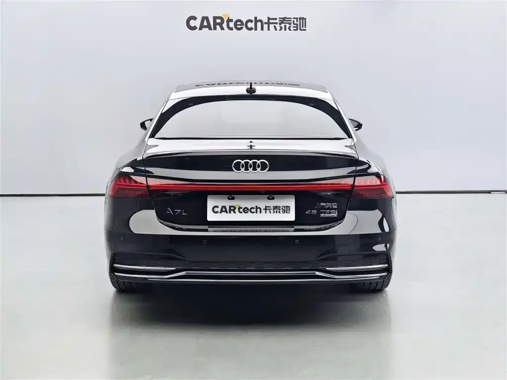Audi A7L — фото 2