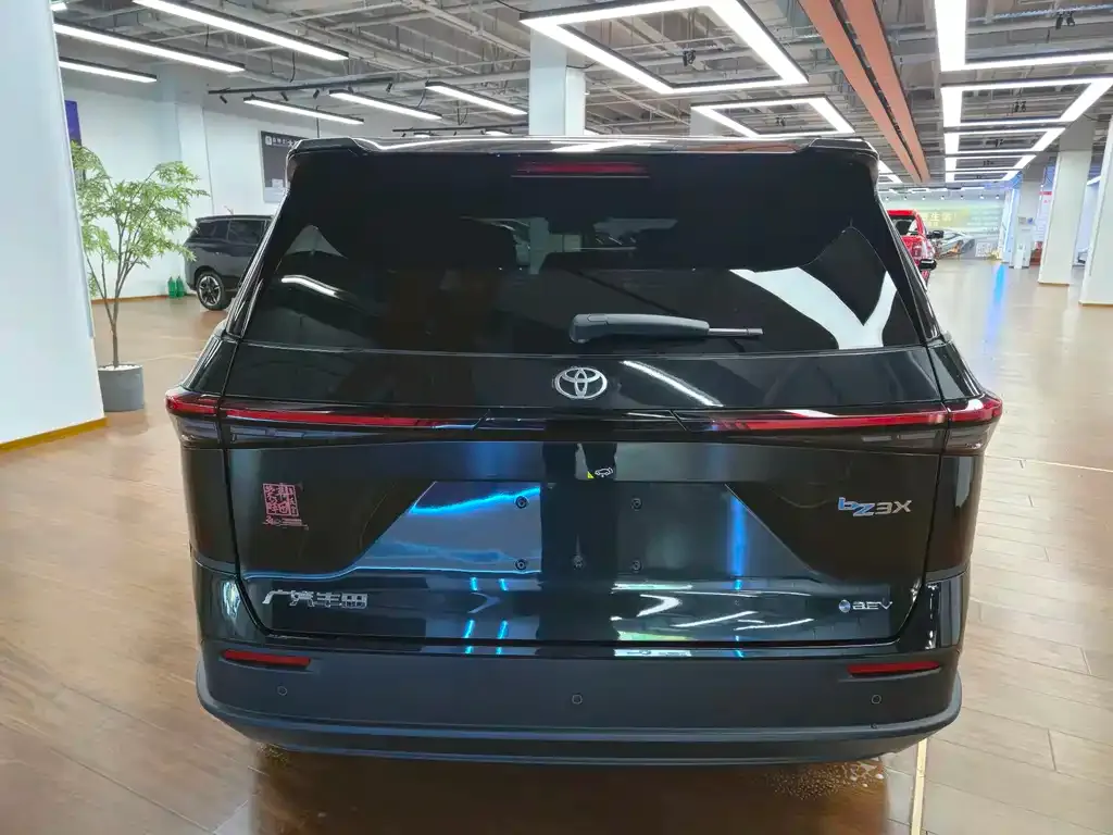 Toyota Platinum 3X 2026 из CN, фото 8