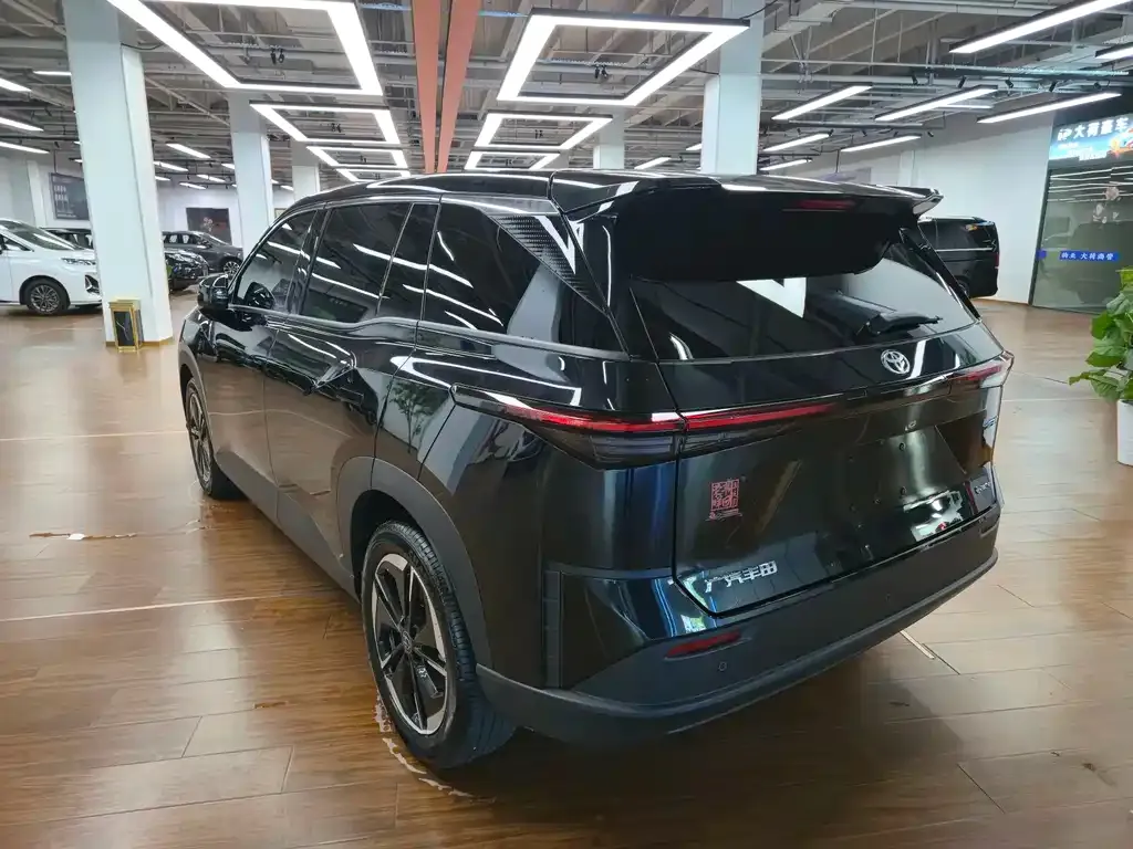Toyota Platinum 3X 2026 из CN, фото 10
