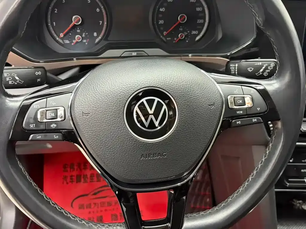 Volkswagen Tharu — фото 6