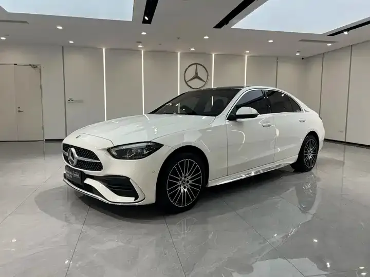 Mercedes-Benz C-Class — фото 1