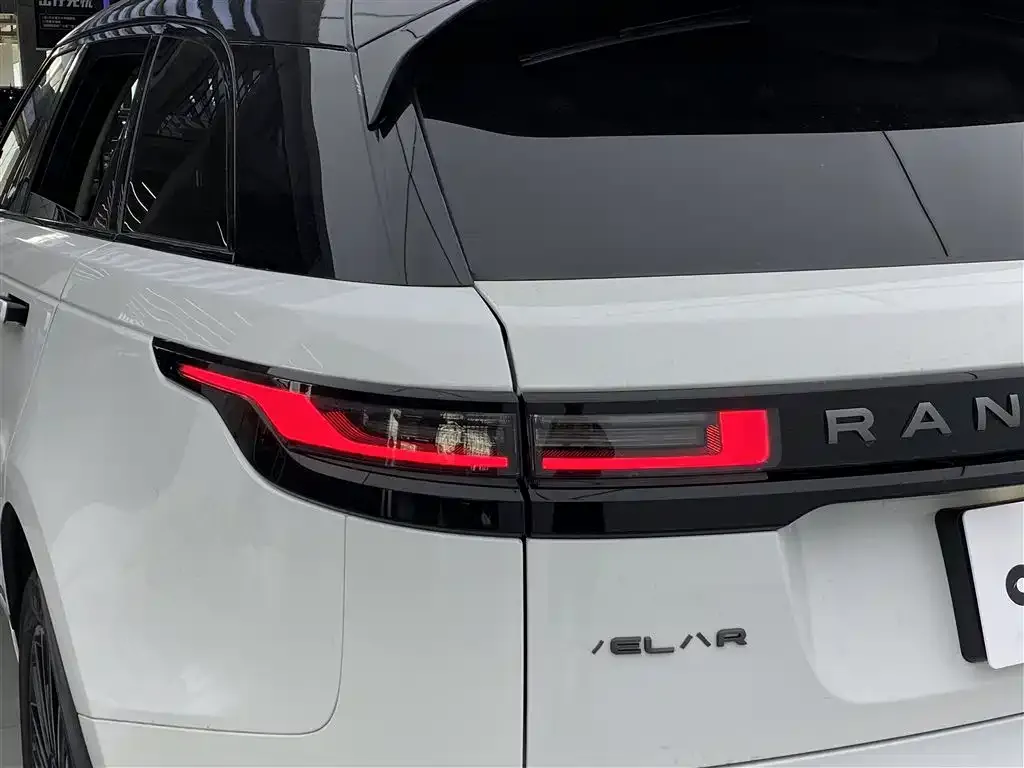 Land Rover Velar — фото 10