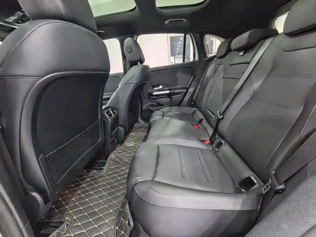 Mercedes-Benz EQA 2023 из CN, фото 8