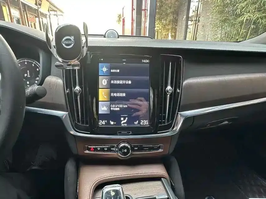 Volvo S90 — фото 10
