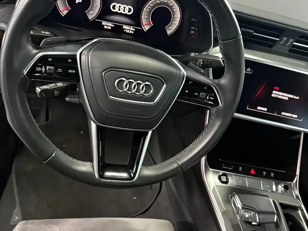 Audi A6L — фото 7