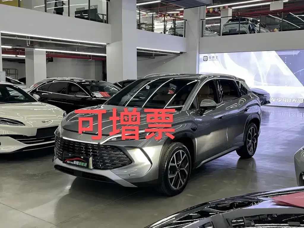 BYD L DM-i — фото 1