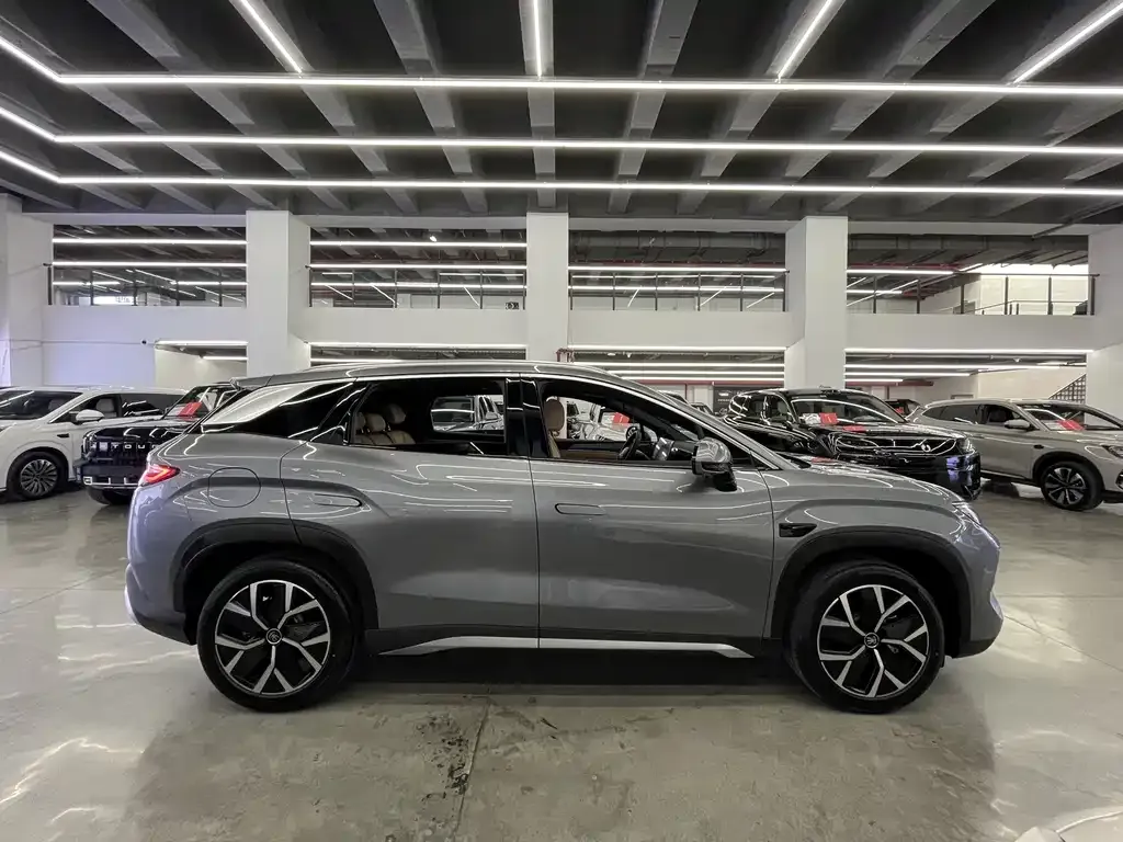 BYD L DM-i — фото 2