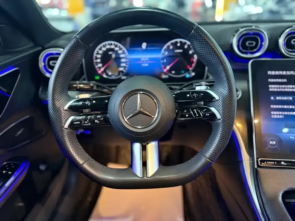 Mercedes-Benz C-Class — фото 10