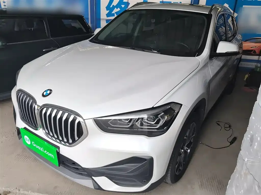 BMW X1 — фото 5