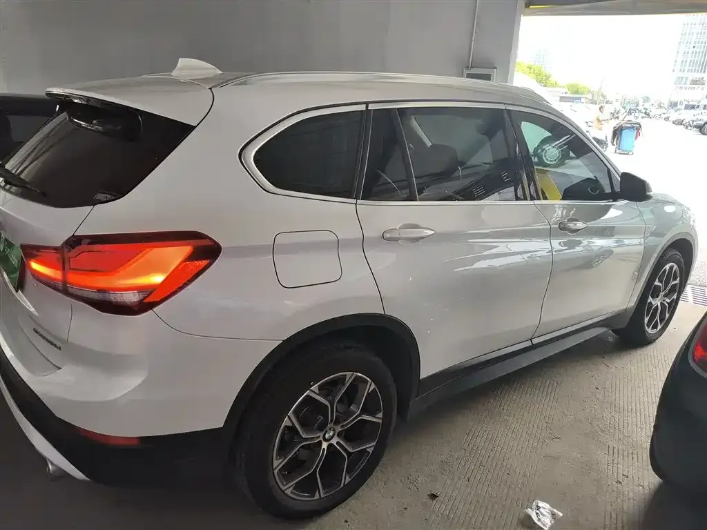 BMW X1 — фото 4