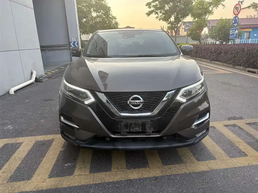Nissan Qashqai — фото 4