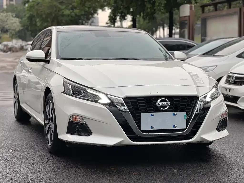 Nissan Teana — фото 5