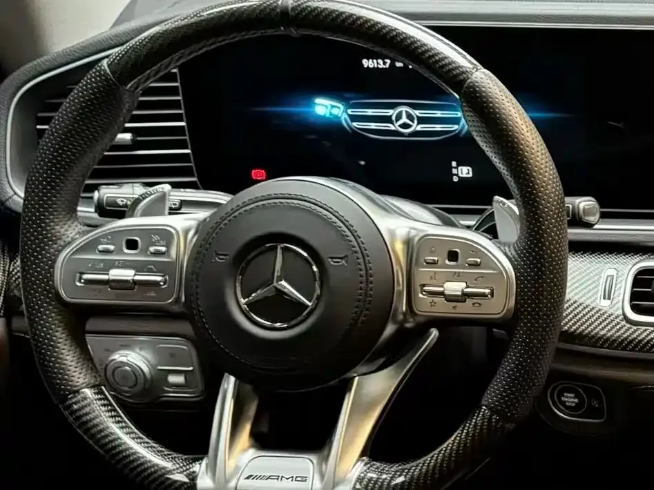 Mercedes-Benz GLS — фото 6