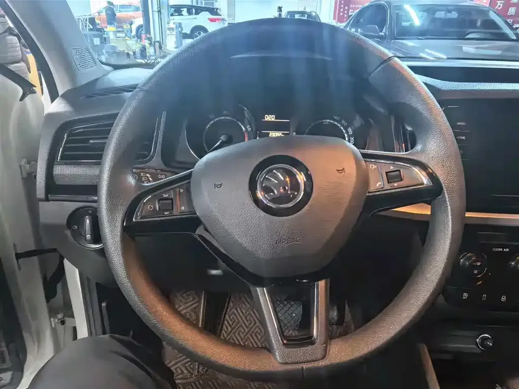 Skoda Kamiq — фото 10