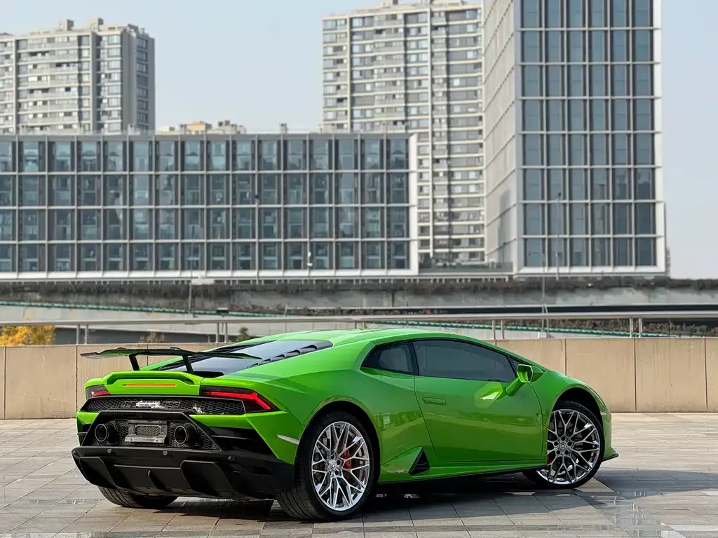 Lamborghini Huracan — фото 8