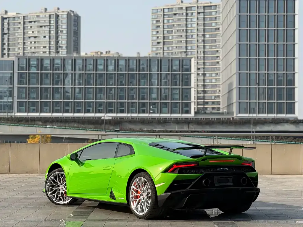 Lamborghini Huracan — фото 9
