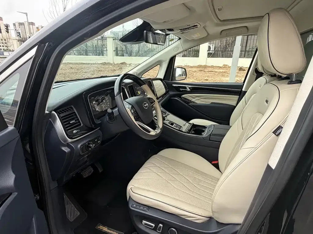 GAC Motor Trumpchi M8 — фото 10
