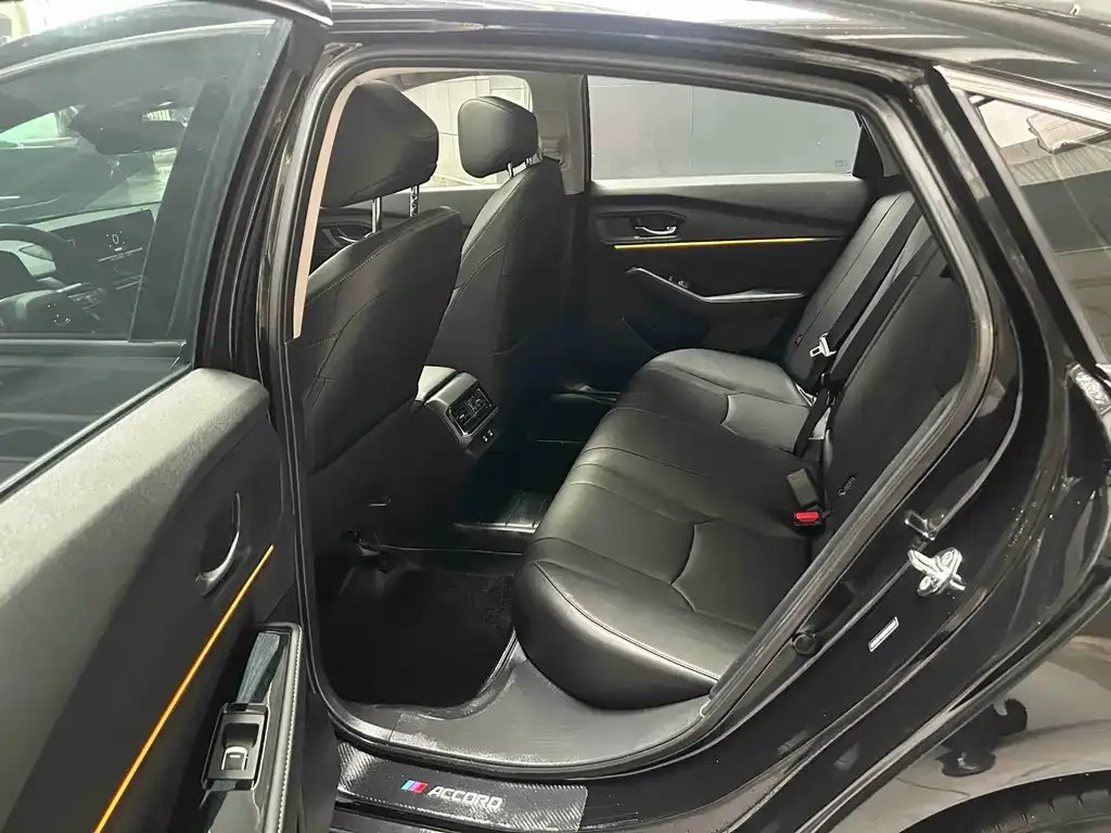 Honda Accord — фото 5