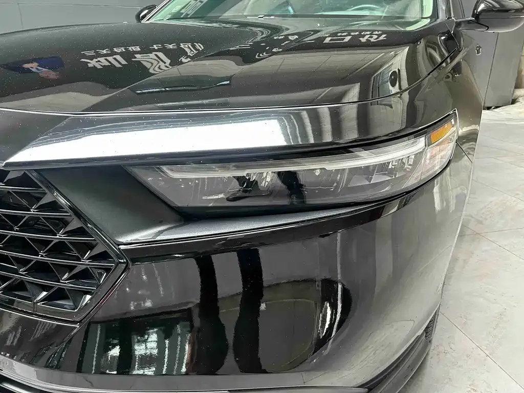 Honda Accord — фото 8