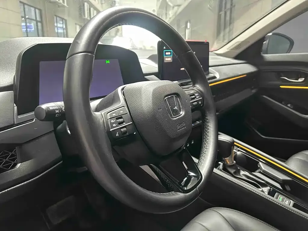 Honda Accord — фото 6