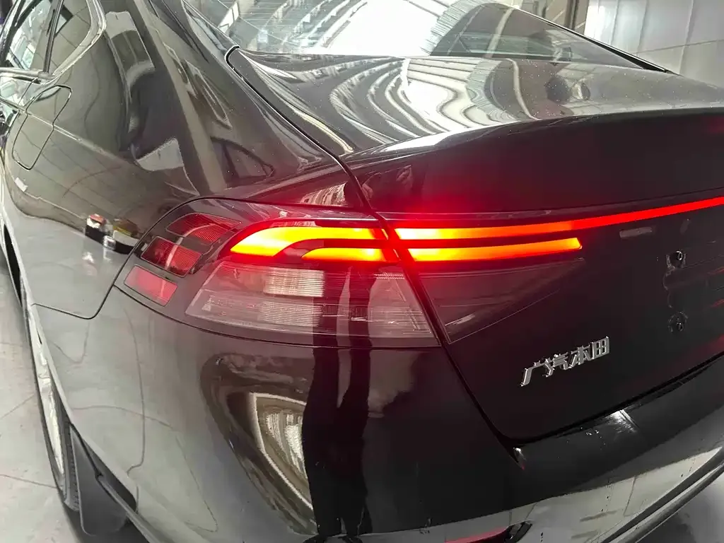 Honda Accord — фото 4